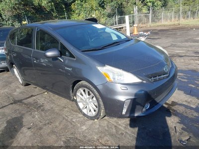 JTDZN3EU5C3****** 2012 Toyota Prius V