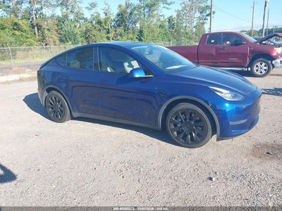 5YJYGDEE4MF****** 2021 Tesla Model Y