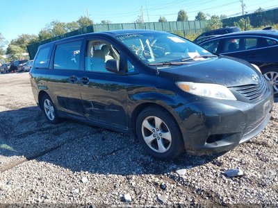 5TDZK3DC0DS****** 2013 Toyota Sienna