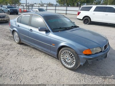 WBAAV53471F****** 2001 BMW 330i