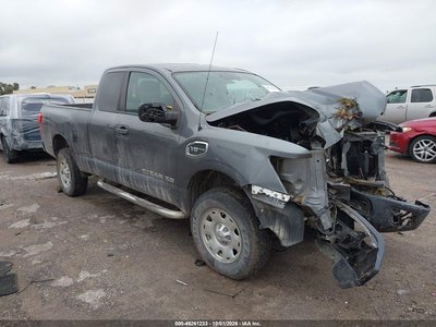 1N6AA1C39JN****** 2018 Nissan Titan