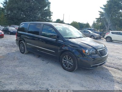 2C4RC1HG7GR****** 2016 Chrysler Town & Country