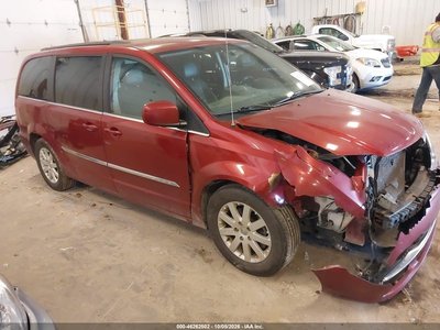 2C4RC1BG0ER****** 2014 Chrysler Town & Country
