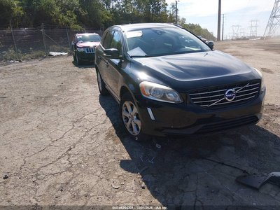 YV4612RK2G2****** 2016 Volvo XC60