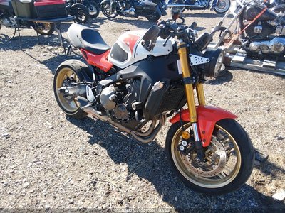 JYARN80E5RA****** 2024 Yamaha XSR900