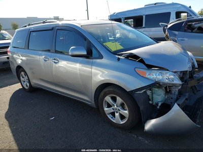 5TDKK3DC6DS****** 2013 Toyota Sienna