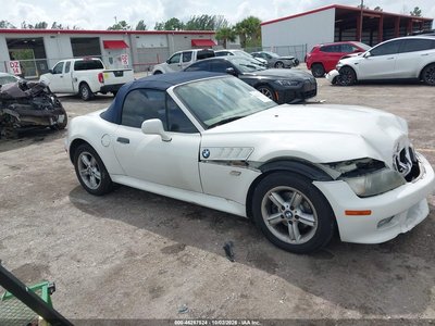 WBACN33471L****** 2001 BMW Z3