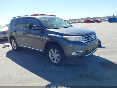 5TDBK3EH3BS****** 2011 Toyota Highlander