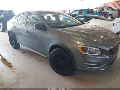 YV4612UM1G2****** 2016 Volvo S60 Cross Country