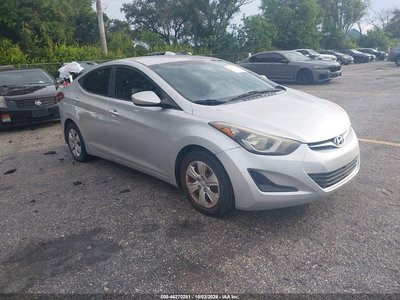 5NPDH4AE2GH****** 2016 Hyundai Elantra