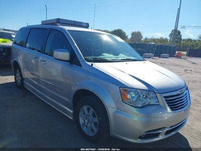 2A4RR5DG5BR****** 2011 Chrysler Town & Country