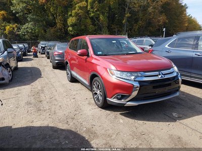 JA4AZ3A3XGZ****** 2016 Mitsubishi Outlander