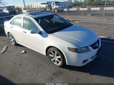 JH4CL968X5C****** 2005 Acura TSX