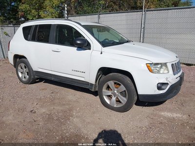 1C4NJDBB2GD****** 2016 Jeep Compass