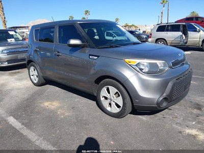 KNDJN2A27G7****** 2016 Kia Soul