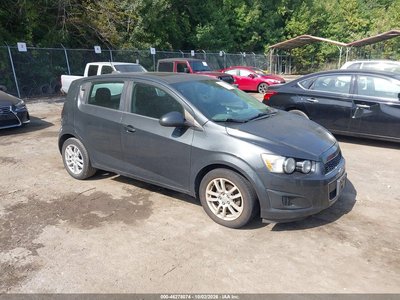 1G1JC6SBXF4****** 2015 Chevrolet Sonic