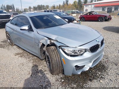 WBS3R9C58FK****** 2015 BMW M4