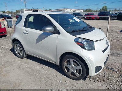 JTNJJXB02EJ****** 2014 Scion iQ