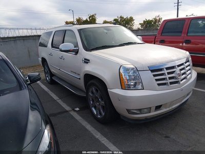 1GYS4HEF6DR****** 2013 Cadillac Escalade