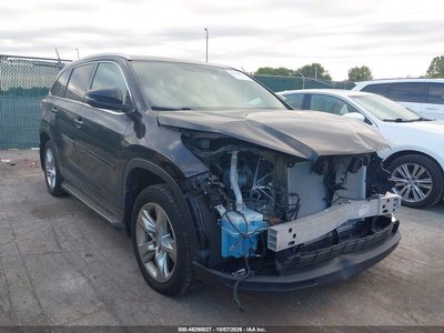 5TDDKRFHXFS****** 2015 Toyota Highlander