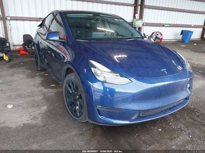 7SAYGDEE2NF****** 2022 Tesla Model Y