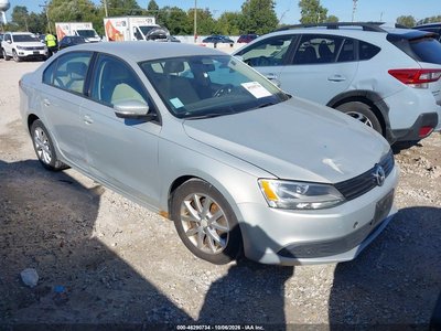 3VWDX7AJ0BM****** 2011 Volkswagen Jetta