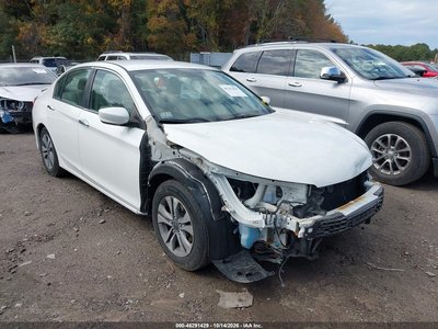 1HGCR2F35DA****** 2013 Honda Accord