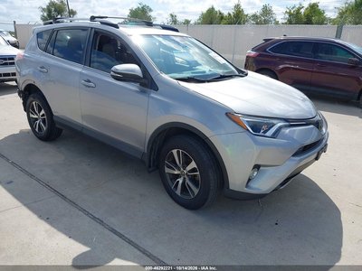 JTMWFREV4JJ****** 2018 Toyota RAV4
