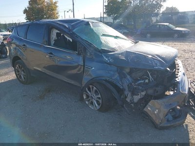 1FMCU0GDXKU****** 2019 Ford Escape