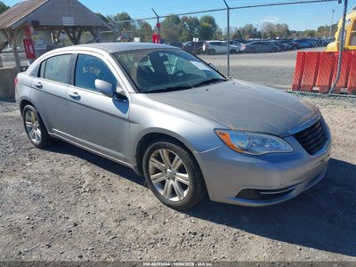 1C3CCBAB9DN****** 2013 Chrysler 200