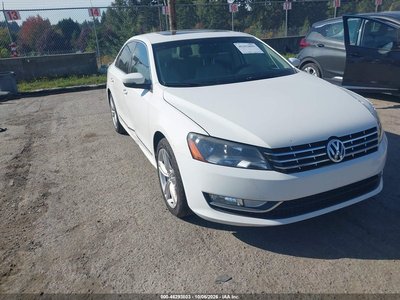 1VWBN7A34EC****** 2014 Volkswagen Passat
