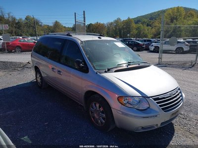 2C8GP64L55R****** 2005 Chrysler Town & Country