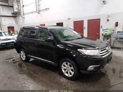 5TDBK3EH2DS****** 2013 Toyota Highlander