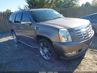 1GYS3AEF2BR****** 2011 Cadillac Escalade