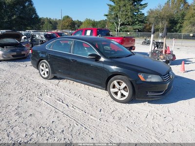 1VWBH7A35DC****** 2013 Volkswagen Passat