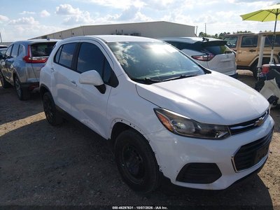 3GNCJKSB8HL****** 2017 Chevrolet Trax