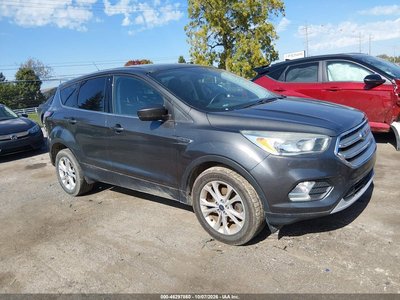 1FMCU0GD1HU****** 2017 Ford Escape