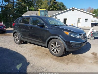 KNDPBCAC9G7****** 2016 Kia Sportage