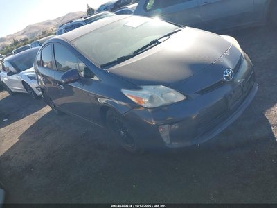 JTDKN3DU4F0****** 2015 Toyota Prius