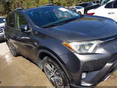 2T3WFREV9GW****** 2016 Toyota RAV4