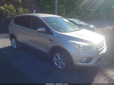 1FMCU0GD0HU****** 2017 Ford Escape