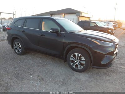 5TDHZRBH5NS****** 2022 Toyota Highlander
