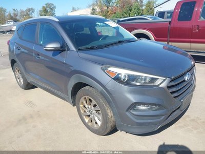 KM8J3CA21GU****** 2016 Hyundai Tucson