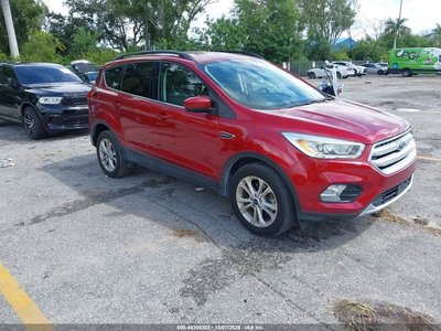 1FMCU0HD1KU****** 2019 Ford Escape