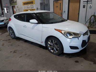 KMHTC6AD5GU****** 2016 Hyundai Veloster