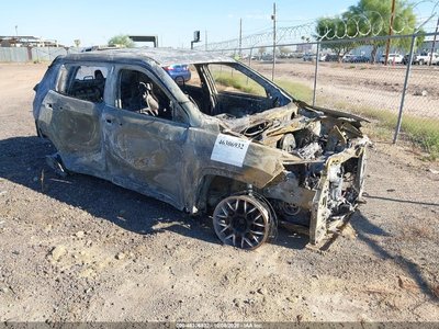 3C4NJCAB3JT****** 2018 Jeep Compass