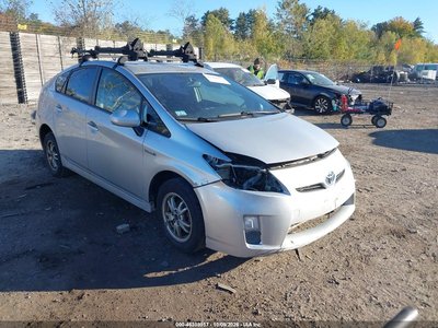 JTDKN3DU0B0****** 2011 Toyota Prius