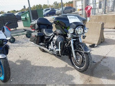 1HD1FC410AB****** 2010 Harley-Davidson FLHTCU