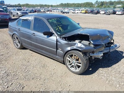 WBAAV33461E****** 2001 BMW 325i