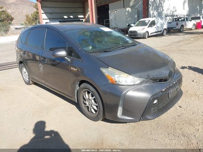 JTDZN3EU4FJ****** 2015 Toyota Prius V